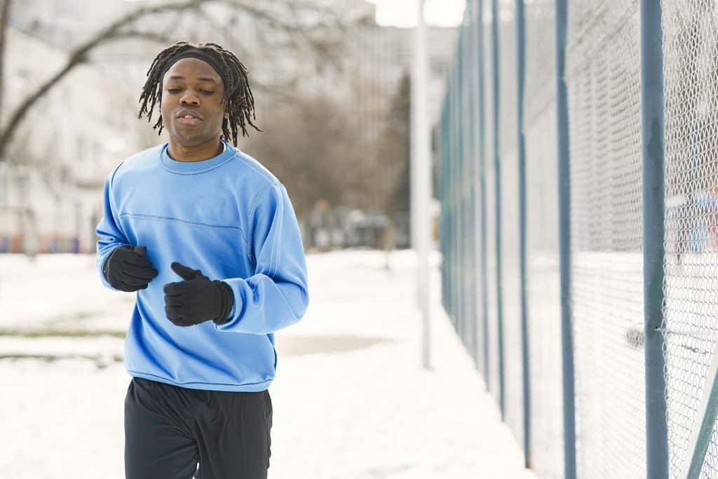 keep hands warm while running